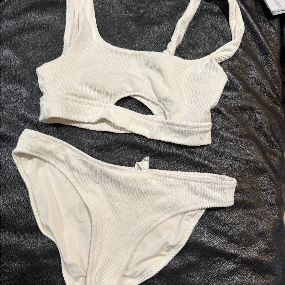 Aerie Bikini white separates Top Size S. Bottom Size M